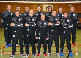 Trainingsanzüge, vorne
